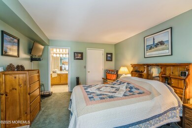 07_604HampshireDr_2009_HiRes