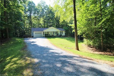 747 Mountain View Church Rd, Asheboro, NC 27205 - photo 2