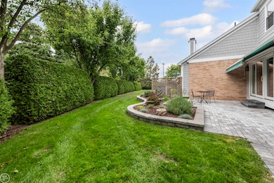 3001 Harbor Place Dr, Saint Clair Shores, MI 48080 - photo 5