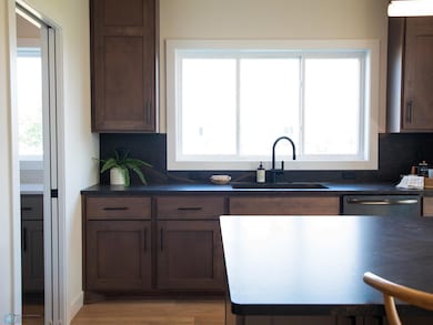 3606 Decorah Way S, Fargo, ND 58104 - photo 4