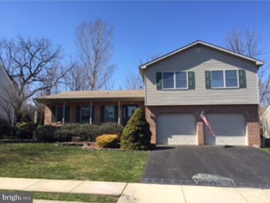 1325 Fredrick Blvd, Reading, PA 19605 - photo 2