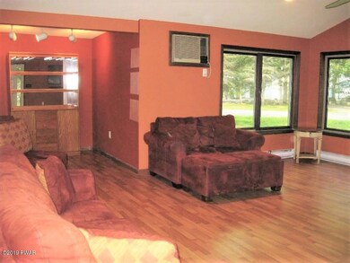 211 Basswood Dr, Hawley, PA 18428 - photo 7