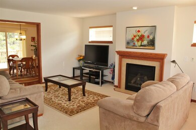 8826 White Coral Way, Middleton, WI 53562 - photo 3