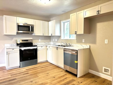 1462 E Wayland St, Springfield, MO 65804 - photo 4