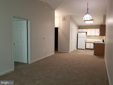 1805 Vincenza Dr unit F, Sykesville, MD 21784 - photo 5