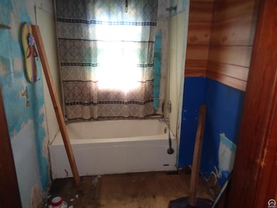 4621 SW Gage Blvd, Topeka, KS 66610 - photo 4