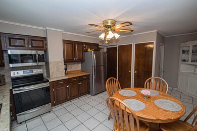 717 Draper Ave, Schenectady, NY 12306 - photo 6