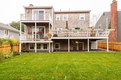 18 Dennett Rd, Marblehead, MA 01945 - photo 2