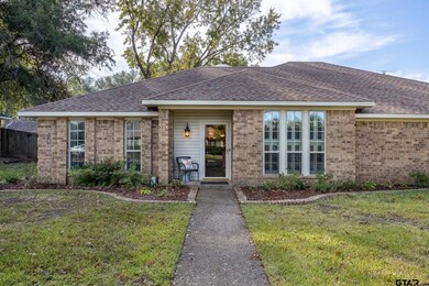 706 Becky Dr, Tyler, TX 75703 - photo 2