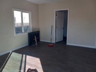 1516 W 138th St, Compton, CA 90222 - photo 5