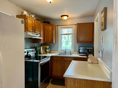 76 Colonial Dr unit 14, White River Junction, VT 05001 - photo 7