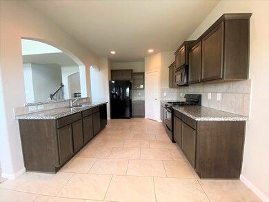 397 Lake Line Dr, Alvin, TX 77511 - photo 5