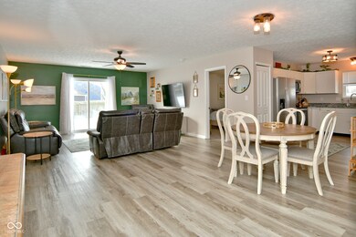 1379 Fiesta Dr, Franklin, IN 46131 - photo 7