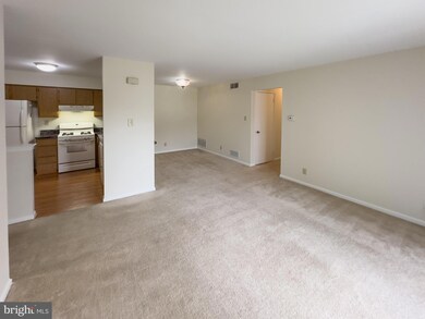 4206B Fenwick Ln unit 4206, Mount Laurel, NJ 08054 - photo 5