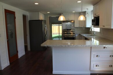 724 SW Westholm Ave, Grants Pass, OR 97526 - photo 6