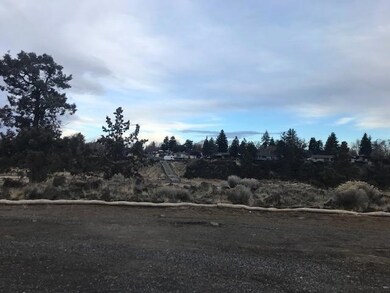 614 NW 13th St, Redmond, OR 97756 - photo 4