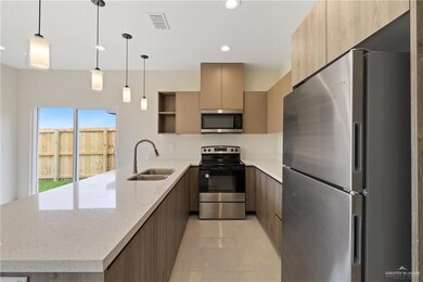 1806 W Violet Dr unit 4, Pharr, TX 78577 - photo 4