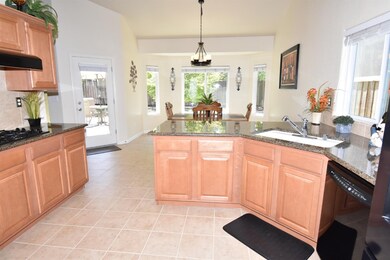 6909 E Fountain Way, Fresno, CA 93727 - photo 7