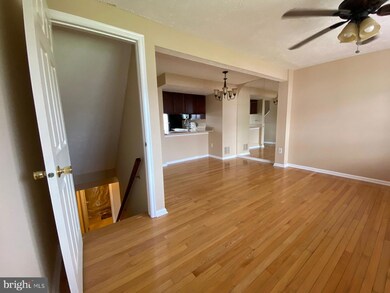 4328 Regalwood Terrace, Burtonsville, MD 20866 - photo 3