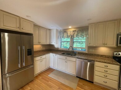 11 Candia St, Nashua, NH 03063 - photo 7