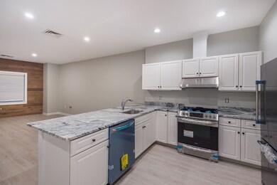 385 Main St unit 4, Woburn, MA 01801 - photo 3