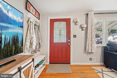 625 Newfield Rd, Glen Burnie, MD 21061 - photo 4