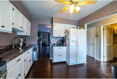 10 Beacon Ct, Trenton, NJ 08691 - photo 3