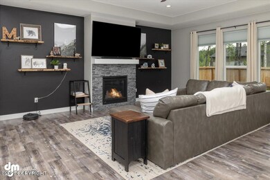 04-Living Room_DMD_4198