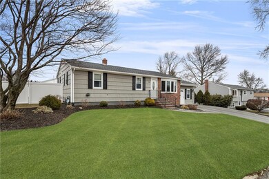 28 Starling Dr, Cranston, RI 02920 - photo 2