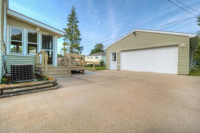 1030 Morris Ave, Lansing, MI 48917 - photo 2