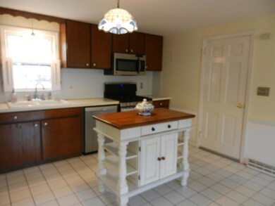 16 Musket Ln, Yarmouth Port, MA 02675 - photo 7