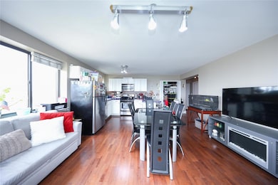 Bay Royal Towers unit 11B, Brooklyn, NY 11220 - photo 7