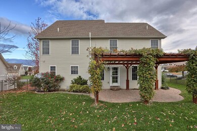 637 Barnside Dr, Palmyra, PA 17078 - photo 4