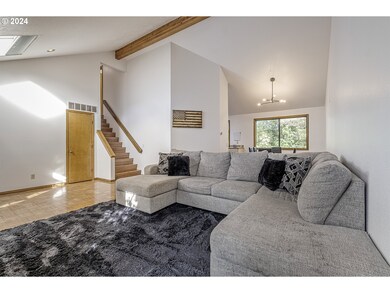 17529 SW Beaver Ct, Beaverton, OR 97006 - photo 7