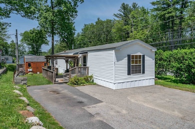 139 Rockingham Rd unit 21, Derry, NH 03038 - photo 2