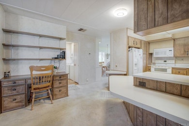 18218 Paradise Mountain Rd unit Space 115, Valley Center, CA 92082 - photo 4