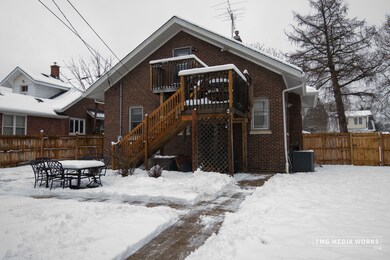829 N Center St unit 1, Naperville, IL 60563 - photo 2