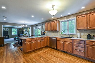 2 Lilac Way, Stratham, NH 03885 - photo 6