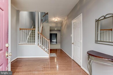 13110 Park Crescent Cir, Herndon, VA 20171 - photo 3