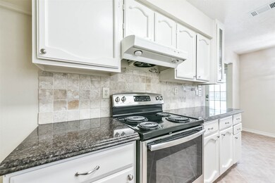 16422 Hibiscus Ln, Friendswood, TX 77546 - photo 5