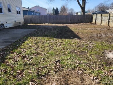 786 Castlebar Dr, North Tonawanda, NY 14120 - photo 5