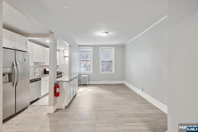 Melrose Hall unit 28, North Bergen, NJ 07047 - photo 2