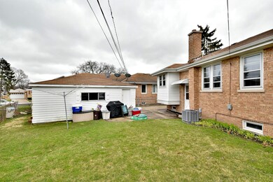 4509 Hirschberg Ave, Schiller Park, IL 60176 - photo 2