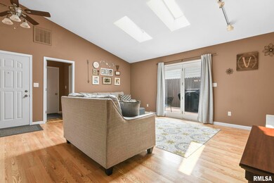 2615 S Chase Dr, Springfield, IL 62704 - photo 5