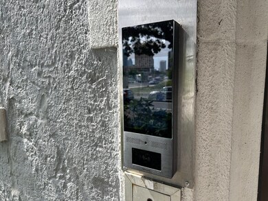 110 Riverway unit 7, Boston, MA 02215 - photo 2