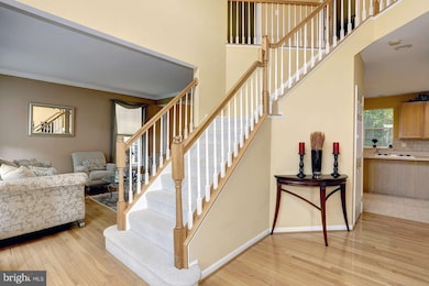 21111 Hickory Forest Way, Germantown, MD 20876 - photo 4