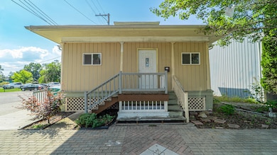 706 Detroit St, La Porte, IN 46350 - photo 2