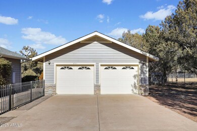 2 Car Detached Garage/In-Law Suite
