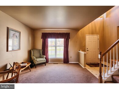 1074 Maple St, Honey Brook, PA 19344 - photo 5