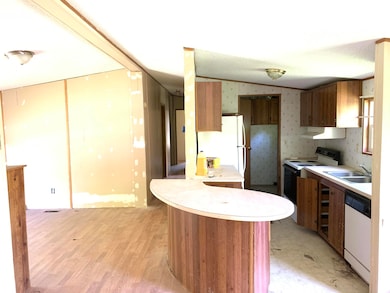 1000 E Main St, Johnson City, TN 37601 - photo 2